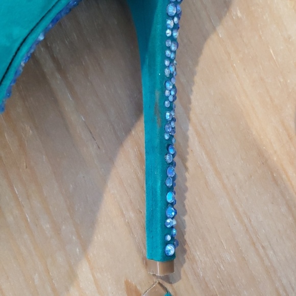 Brian Atwood Crystal Turquoise Suede Shoes Heels - Picture 4 of 8